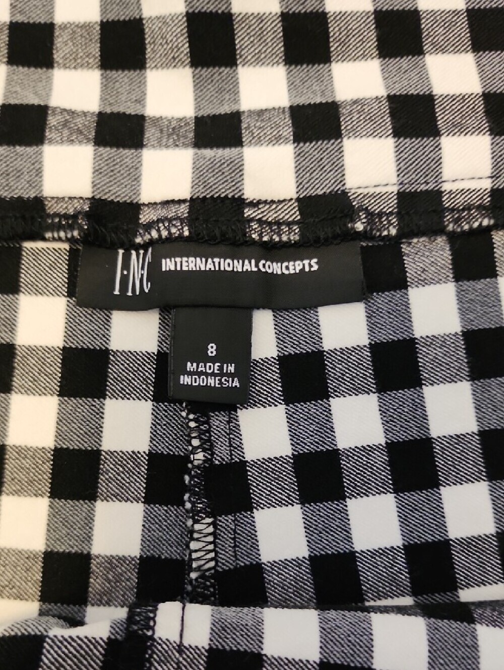 INC International Concepts Black and White Gingham Shorts - Picture 4 of 5